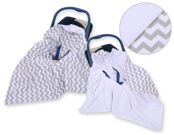Big double-sided car seat blanket for babies - Chevron grey