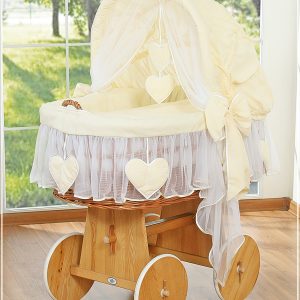 Moses Basket/Wicker hood crib- Amelie Cream