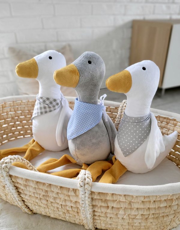 Decorative plush goose with scarf - white - Image 5