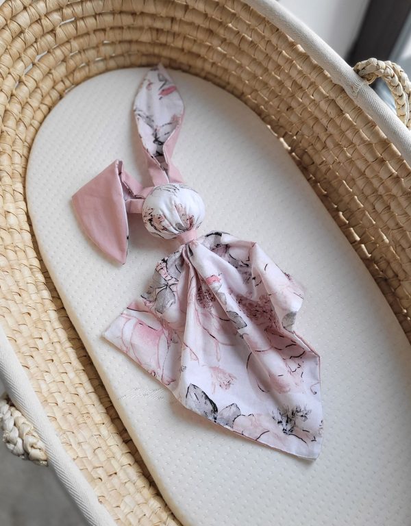 Soft cosy cuddly bunny blanket in cotton - Sepia roses/pastel pink - Image 2