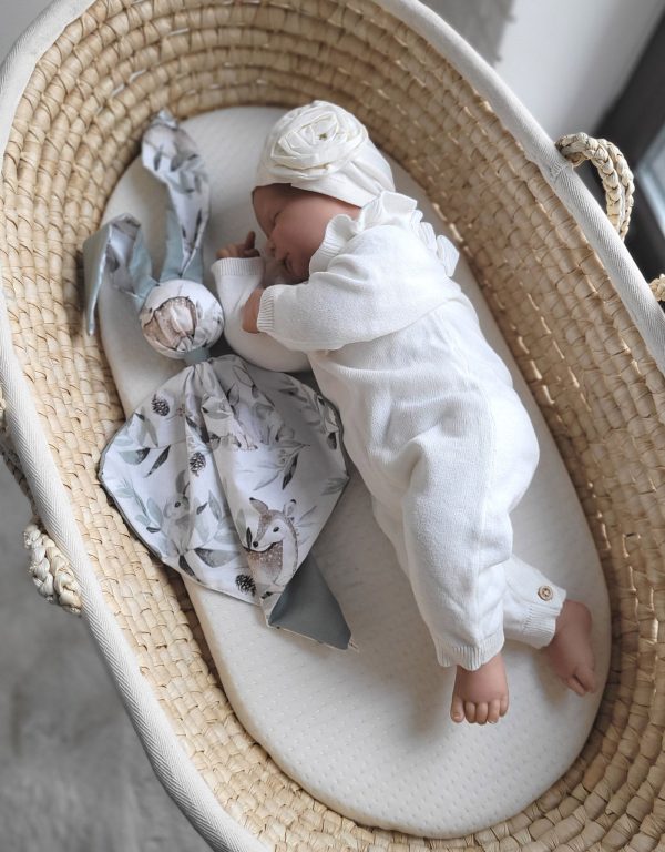 Soft cosy cuddly bunny blanket in cotton - Woodland olive/pastel green - Image 4