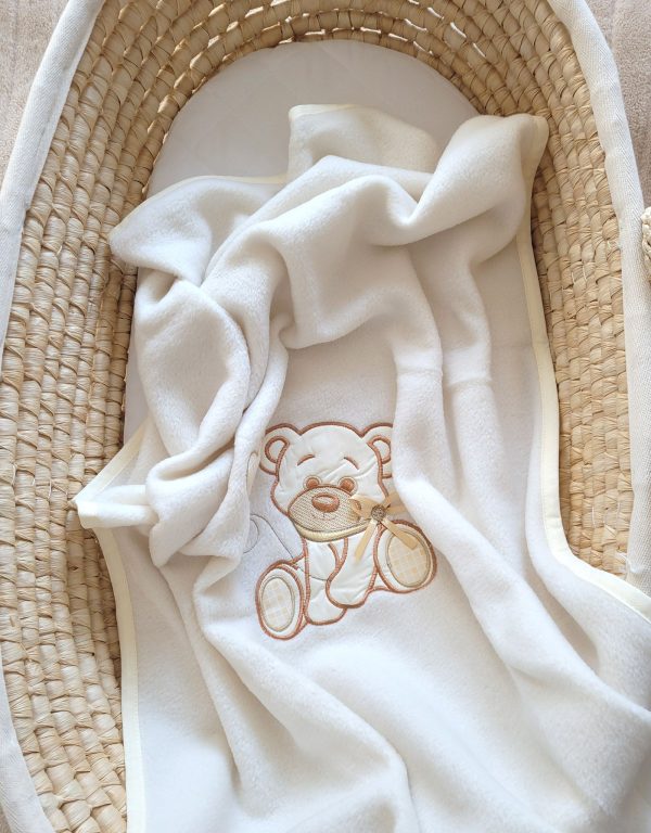 Polar fleece blanket for babies - Bear with bow cream - Image 3
