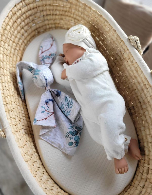 Soft cosy cuddly bunny blanket in cotton - Blue birds - Image 4