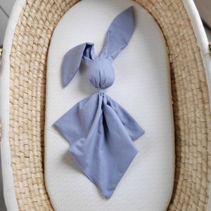 Soft cosy cuddly bunny blanket in cotton - Pastel blue