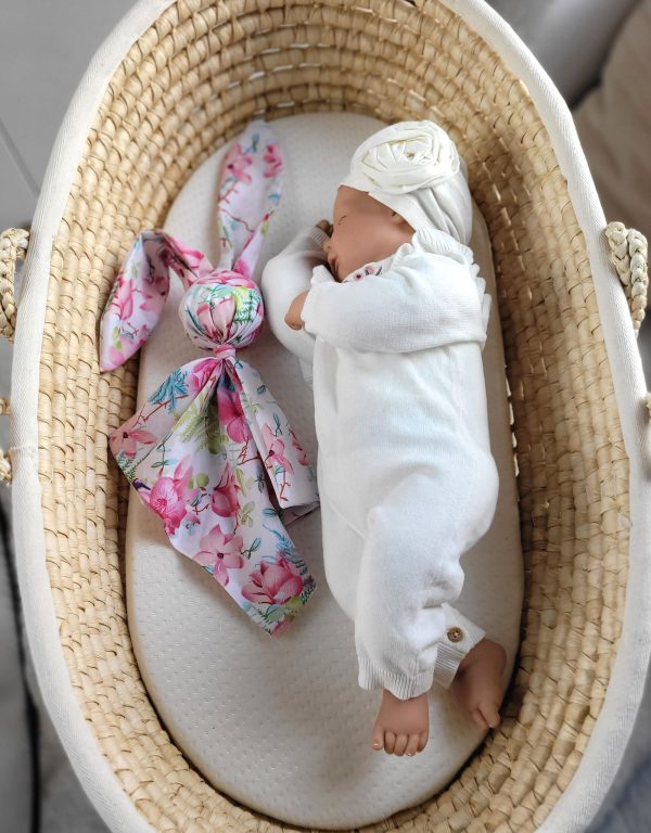 Soft cosy cuddly bunny blanket in cotton - Hummingbirds - Image 3