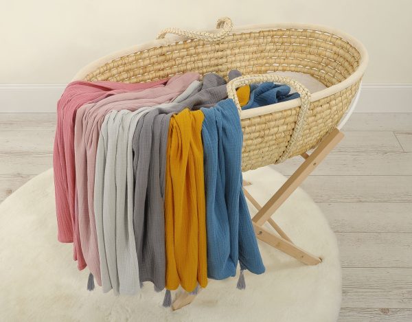 Muslin blanket for kids with tassels - pastel blue - Image 2
