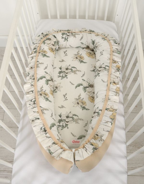 Baby nest Premium Cocoon for infants with a ruffle - Clematis on beige - Image 4