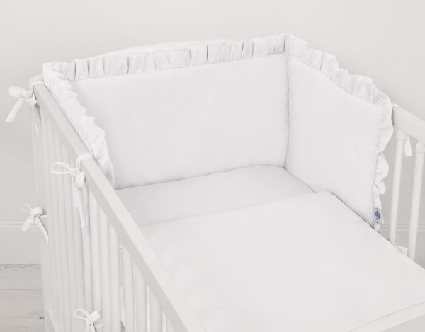 Universal baby bed bumper with frill - white - Image 2